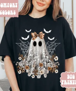 Women’s Halloween Lace Ghost T-Shirt – Unisex Menswear, Loose Baggy Oversize Relaxed Fit, Stylish Comfort Cotton, USA-Printed Casual Athletic Boho Chic Everyday Streetwear Top
